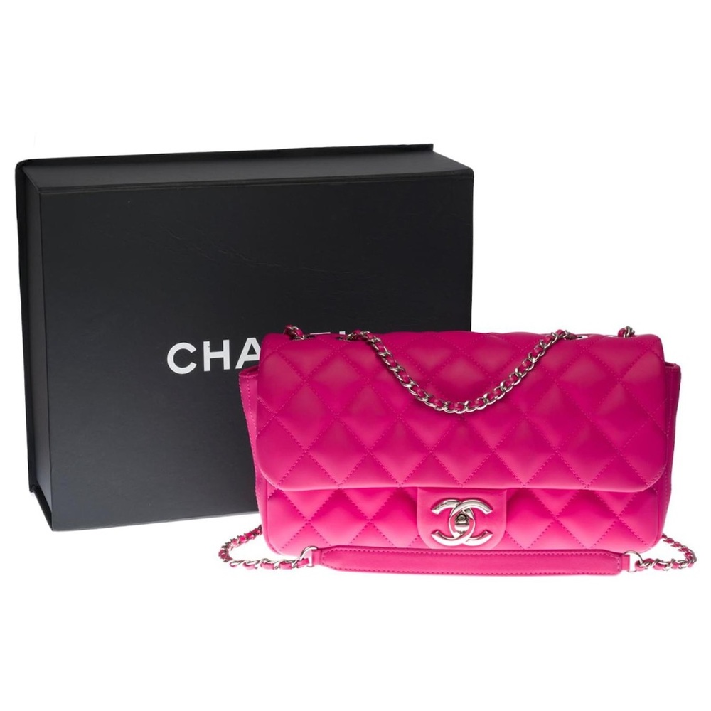 Chanel Rubber Quilted Lambskin Medium Coco Rain Flap in Pink. 💖 Card & COA- Full - Picture 2 of 16